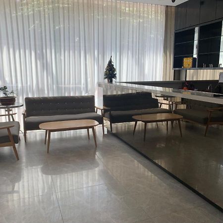 Oyo 676 Hotel Osaka Batam Luaran gambar