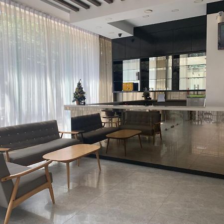 Oyo 676 Hotel Osaka Batam Luaran gambar