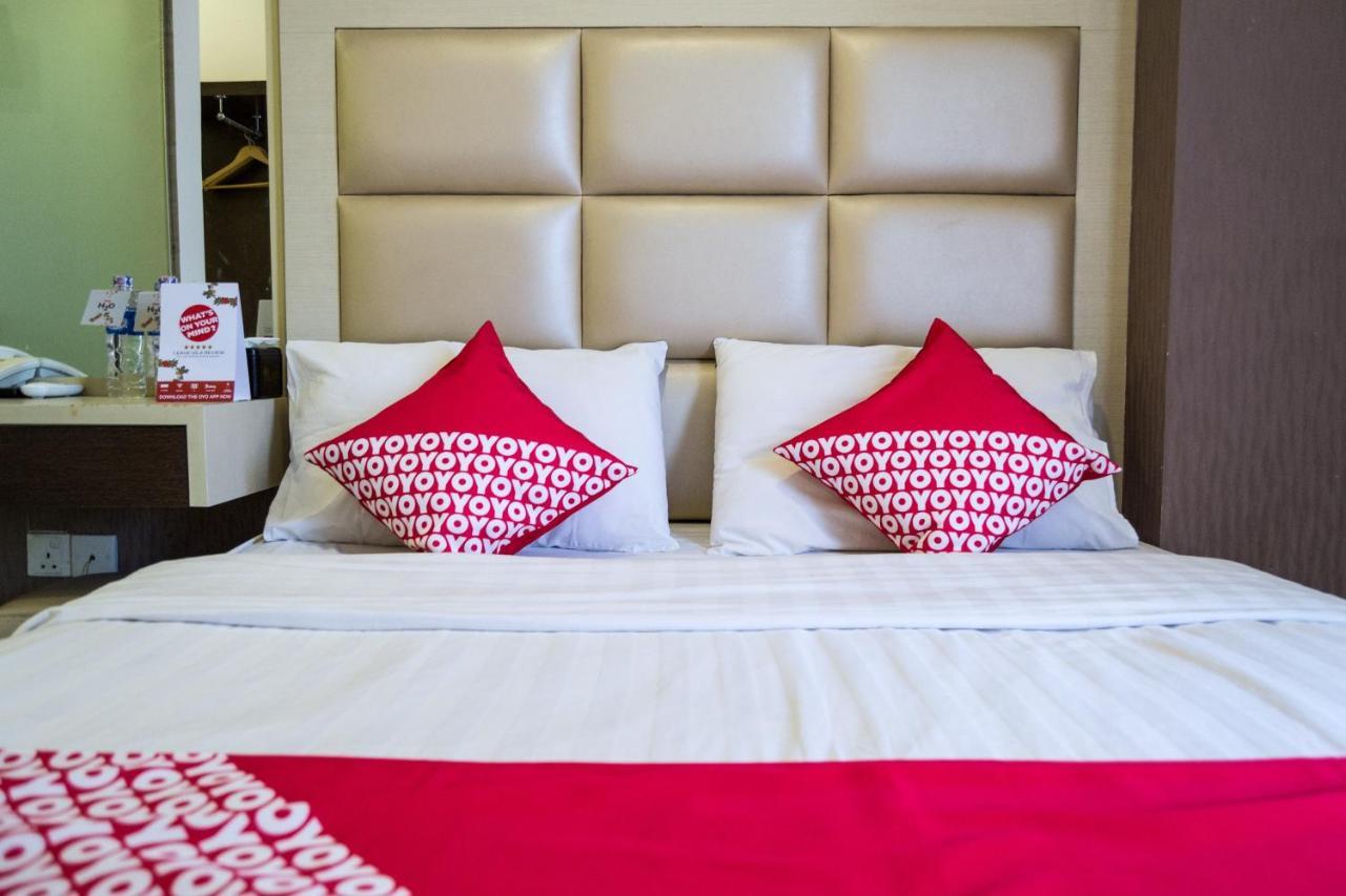 Oyo 676 Hotel Osaka Batam Luaran gambar