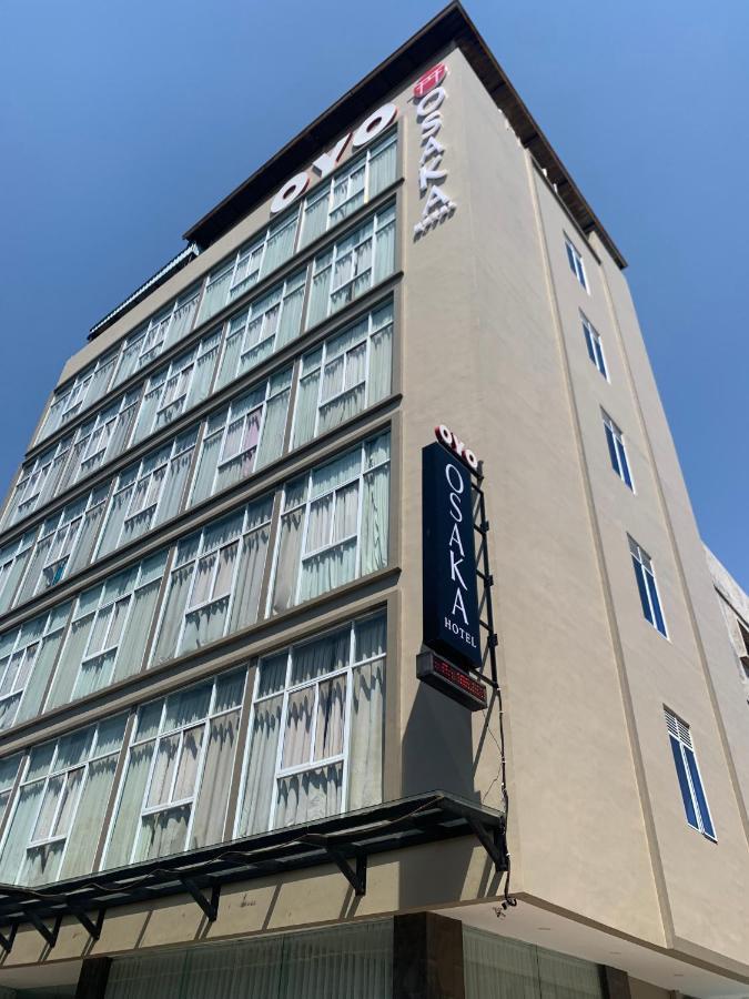 Oyo 676 Hotel Osaka Batam Luaran gambar