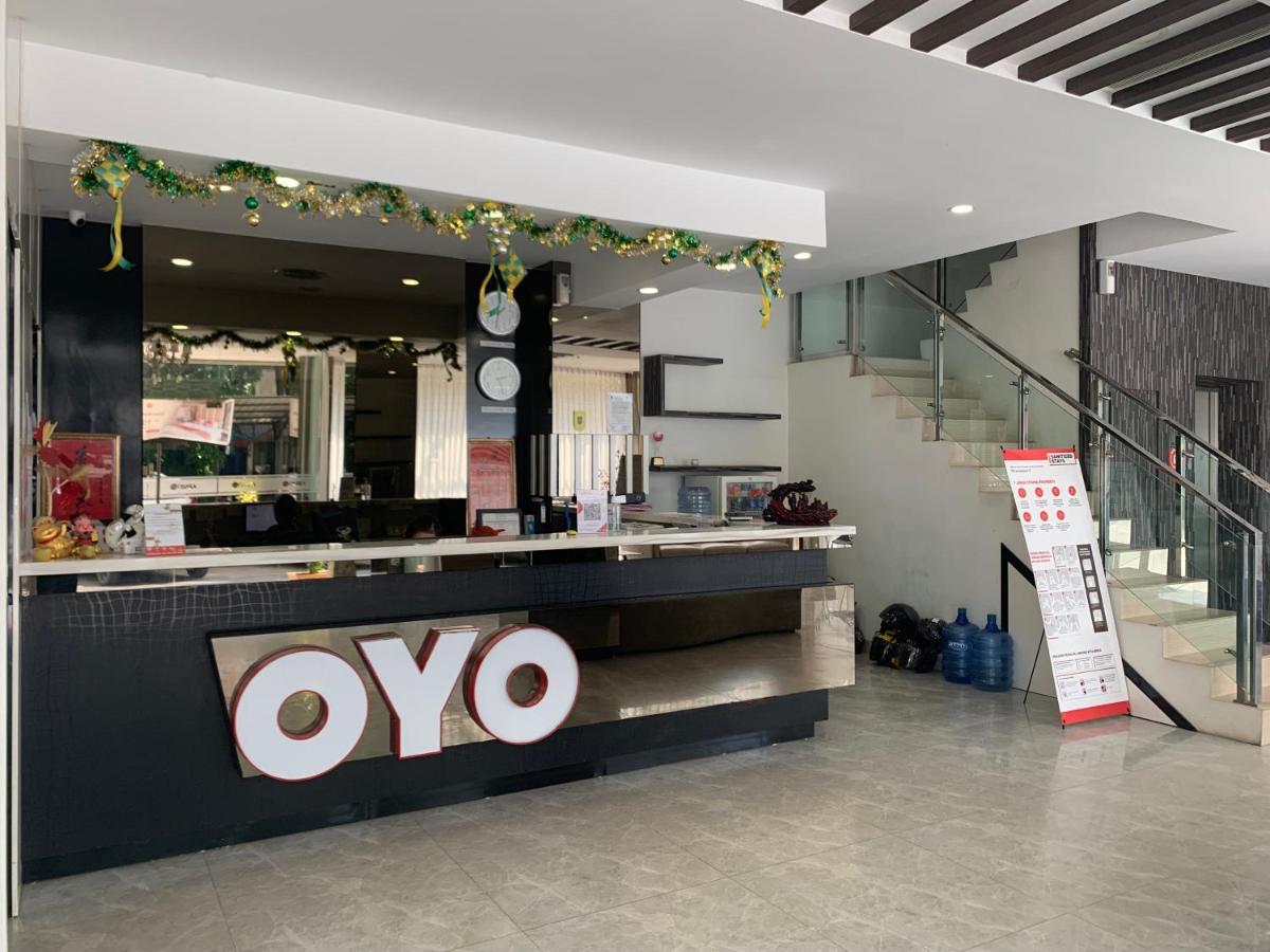 Oyo 676 Hotel Osaka Batam Luaran gambar