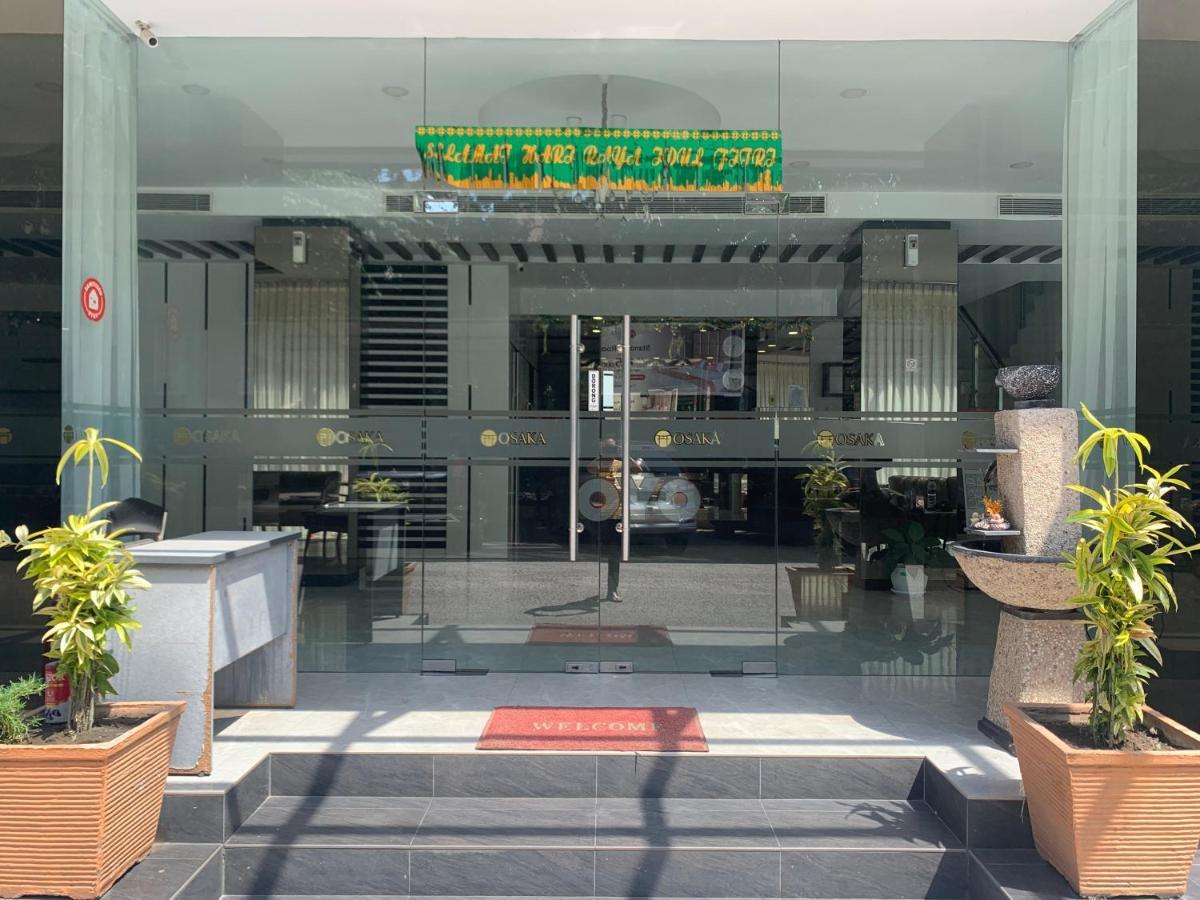 Oyo 676 Hotel Osaka Batam Luaran gambar