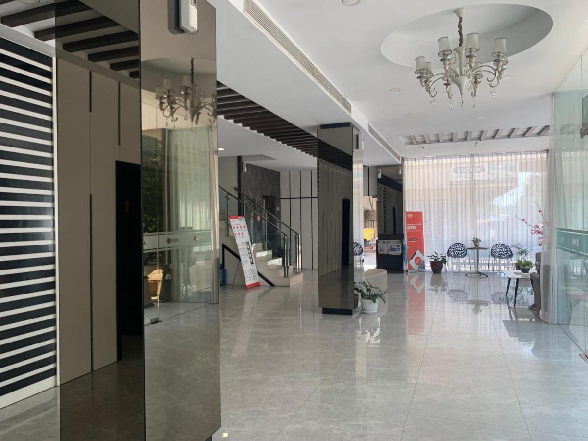 Oyo 676 Hotel Osaka Batam Luaran gambar