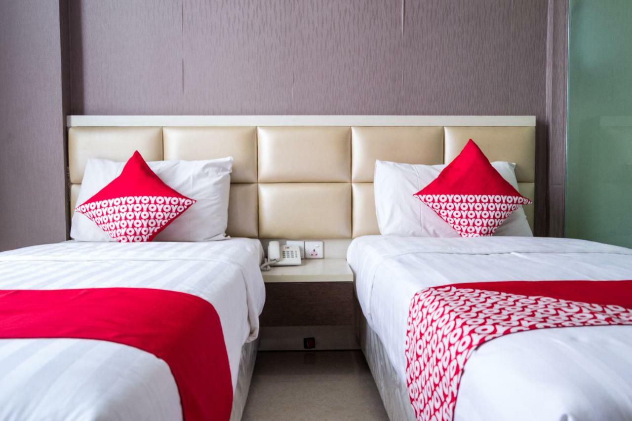 Oyo 676 Hotel Osaka Batam Luaran gambar